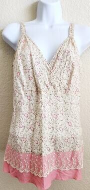 Cato Cream Pink Crisscross V Neck Sleeveless Top Medium Lightweight Lace Trim